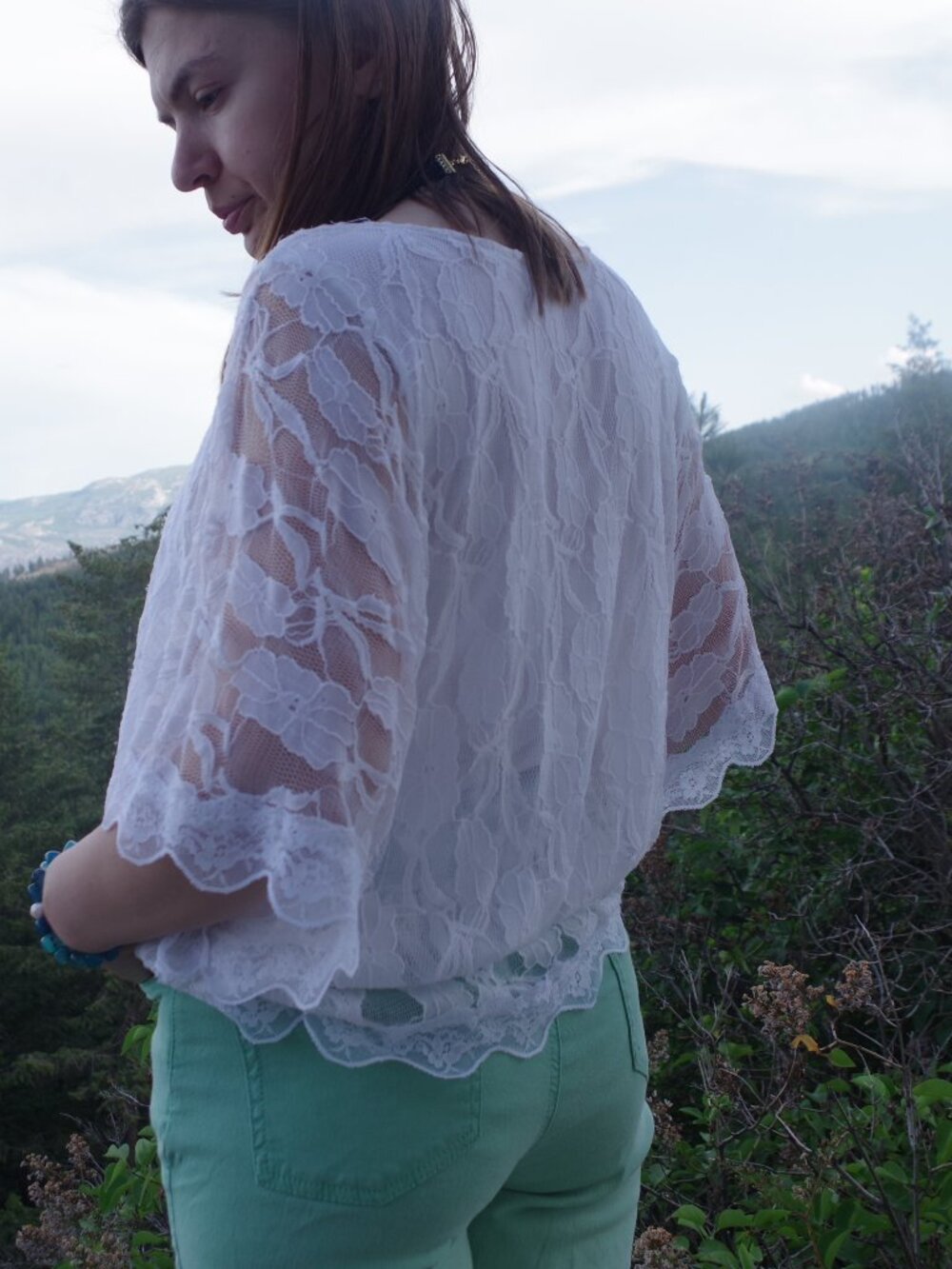 Beautiful Ladies White Lace Blouse By Cato
